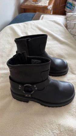 Woman’s Zip Up Sketchers Black Boots Size 8/12