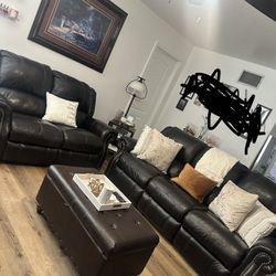 Genuine Leather  Reclining Couch Set W/two Ottomans