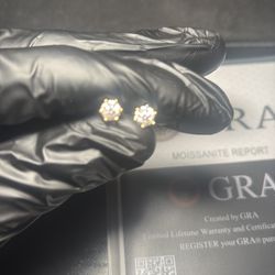 Diamond earrings never used