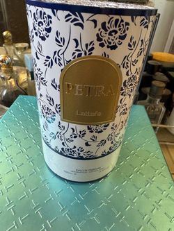 Lattafa Petra Eau de Parfum 100ml