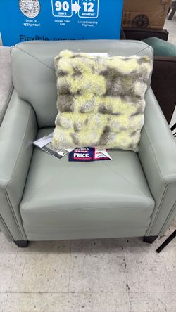 Gray seat/couch