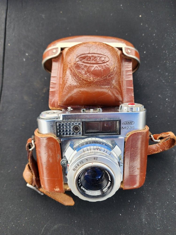 Cameras And Camera Equipment