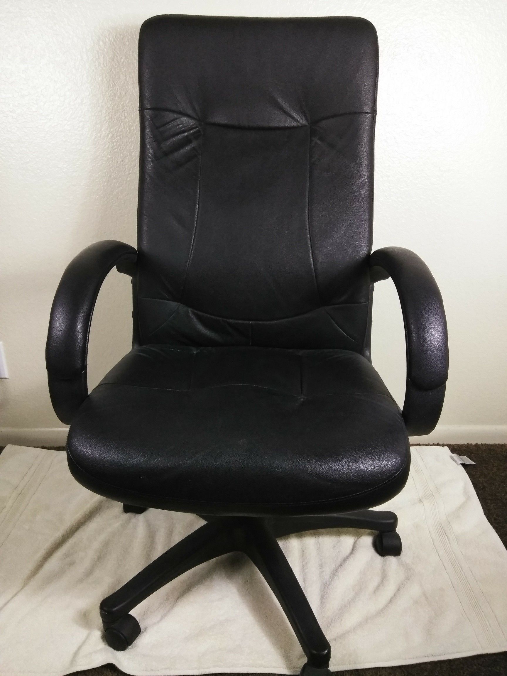 Black Highback Executive Office Chair