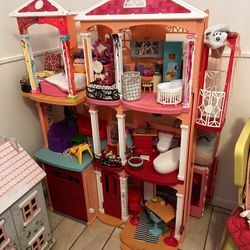 Barbie Doll House +accesories