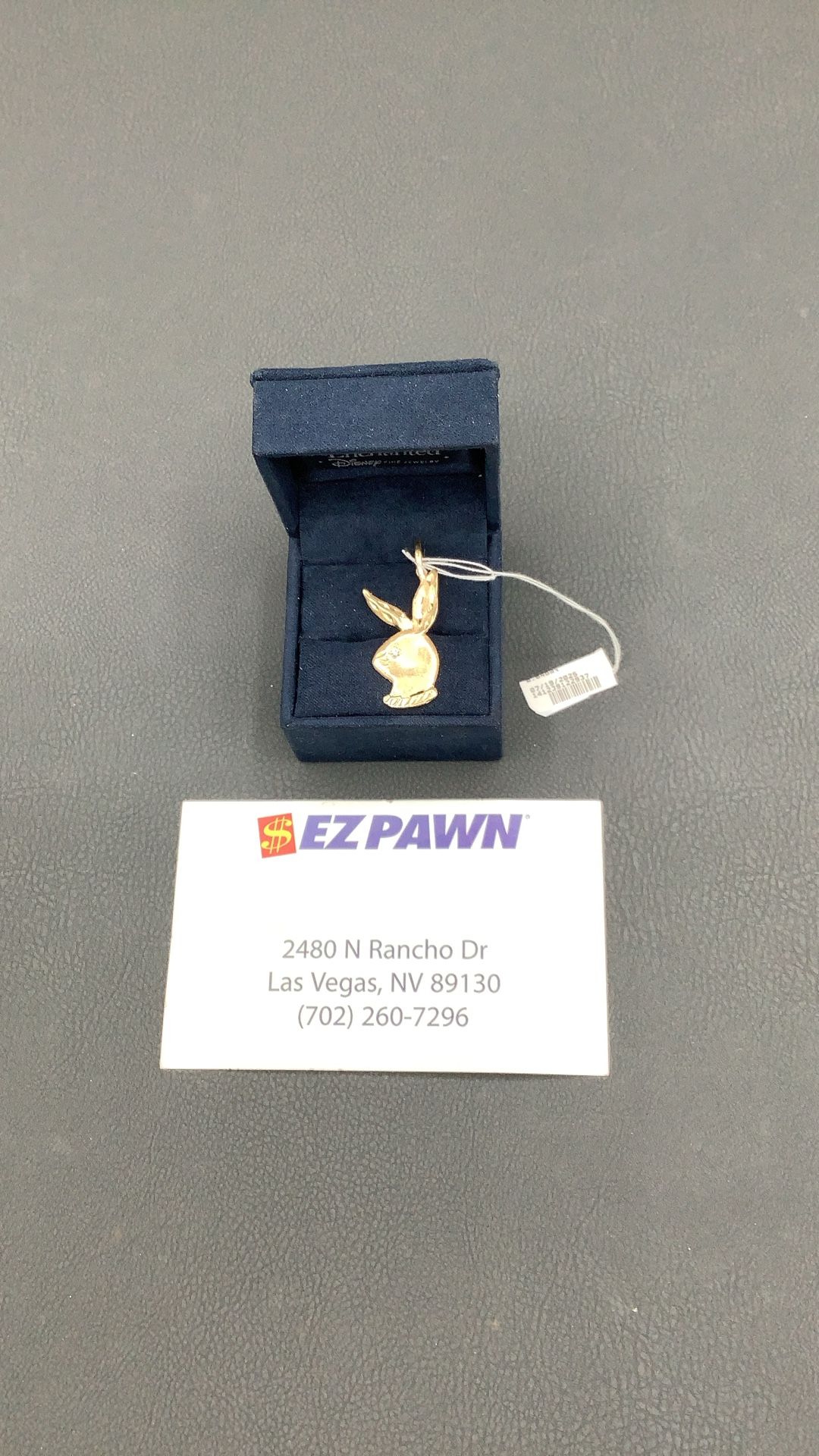 14kt Playboy Pendant