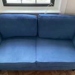 💙 Comfy 58” Modern Loveseat – Like New – $150 | Pickup Only