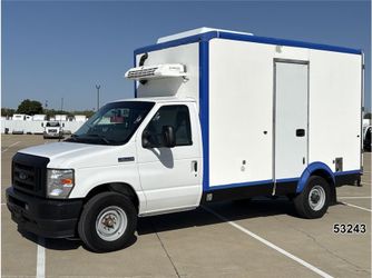 2023 Ford E-350 Cutaway