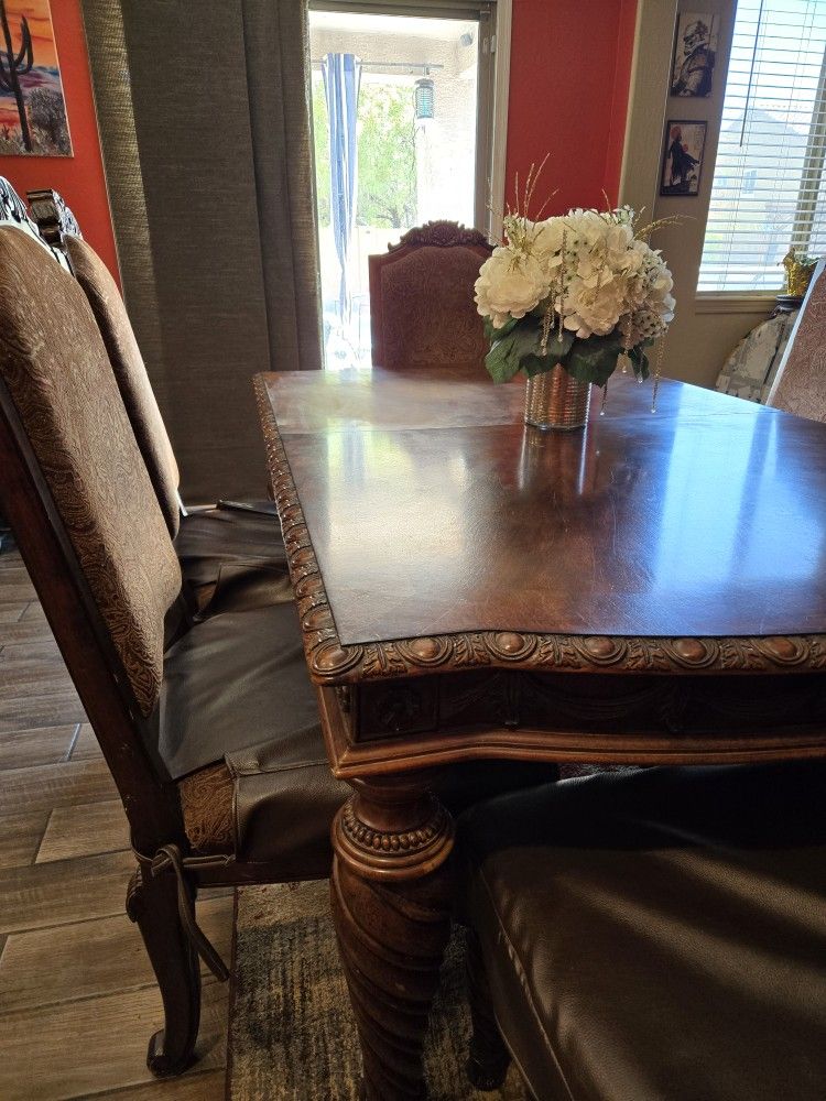 Elegant Dining Table