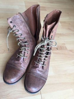 Steve Madden Boots size 6