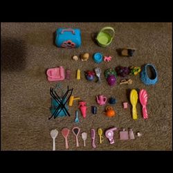 Barbie Accessories Lot #2, Items Added