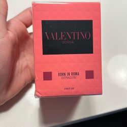 Valentino Donna Perfume