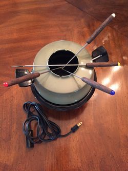 Electric Fondue Pot