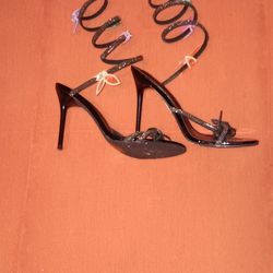 Spiral Strap Heels Size 9 $15.00