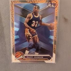 Magic Johnson Basketball Parallel Topps Chrome #97