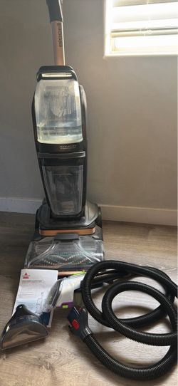 Bissell Revolution HydroSteam Pet Carpet Cleaner — Like New — pick up in city of Maricopa