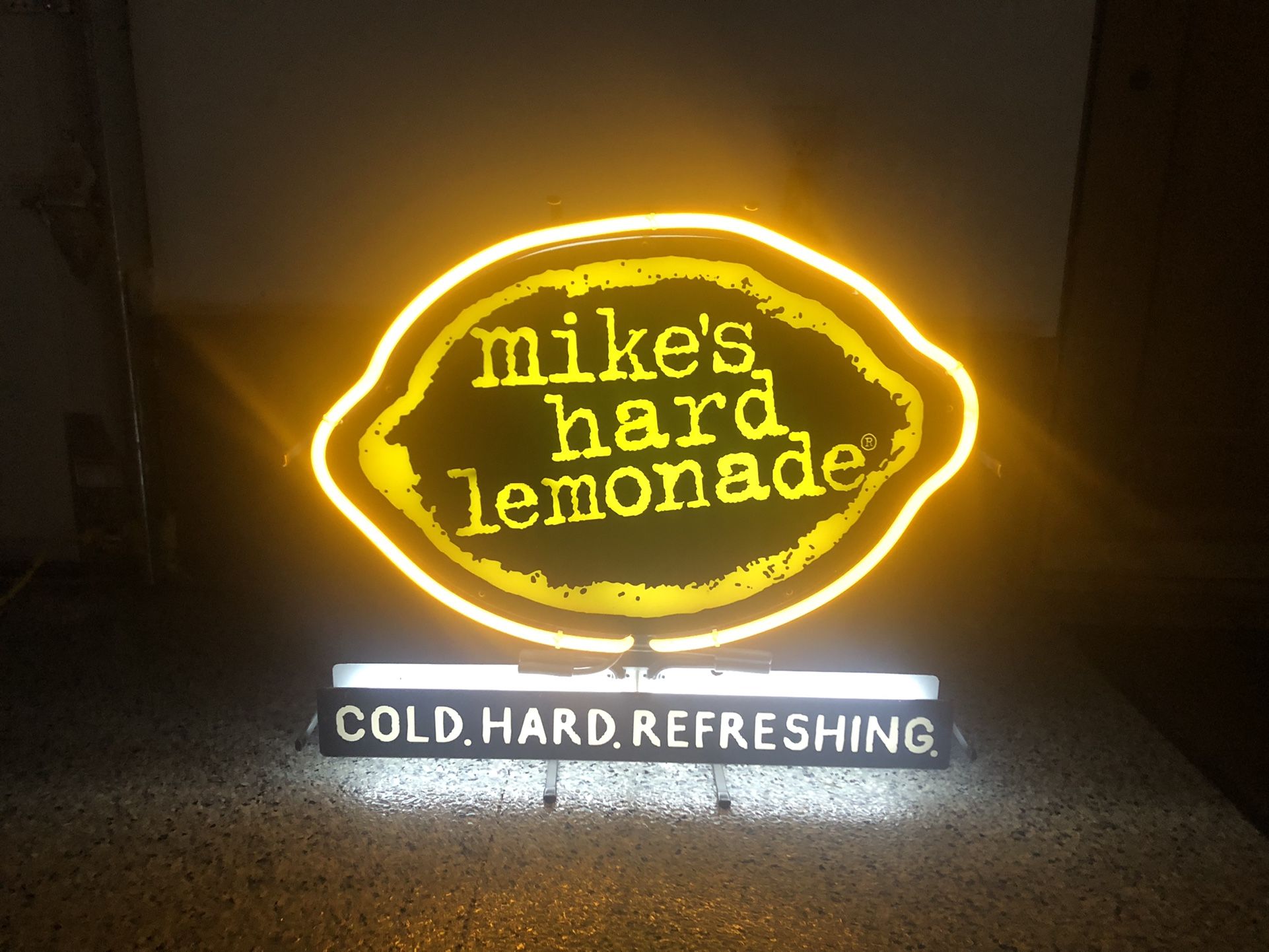 Mike’s Hard Lemonade Neon Beer Sign