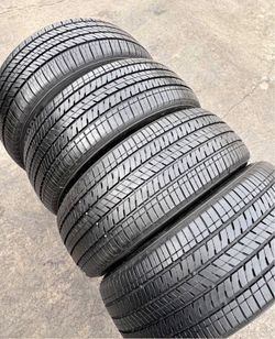 235/60/18 Bridgestone vendo un set de llantas usadas excelente condiciones de vida las 4 ✅🤩I am selling a set of used tires, all 4 in excellent livin