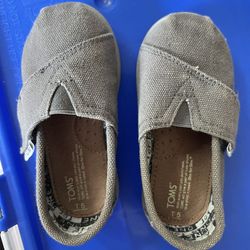 Toms kids shoes