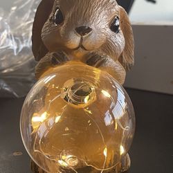 Outdoor Garden Solar Rabbit Light Statues Rabbit Decor Garden Statue Bunny Statue Easter Gifts Easter Bunny Decor Suitable for Patio Lawn Indoor and O