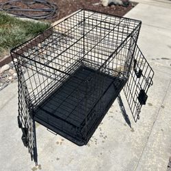 Medium Dog Crate With Divider