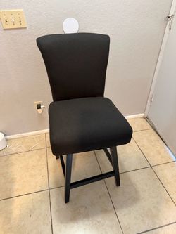 Bar height swivel stool