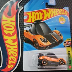 Hot Wheels Mainline Tooned Pagani Zonda Cinque Toond
