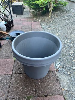 2 New XL Pots