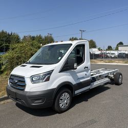 2023 Ford E-Stripped Chassis