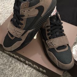 Travis Scott Jumpman Jack TR Mocha Size 10 New