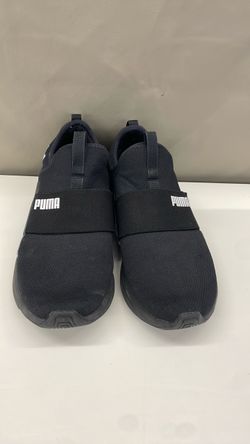 Puma shoes. Item No 427 (Shopgoodwill)