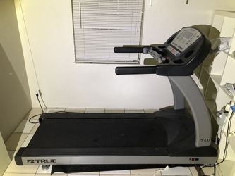 TRUE Fitness PS300 Treadmill with Protective Mat