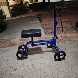 KNEE SCOOTER