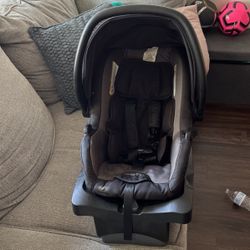 Infant Car seat 