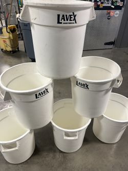 10-Gallon White FDA Lavex Trash Cans w/ Lids