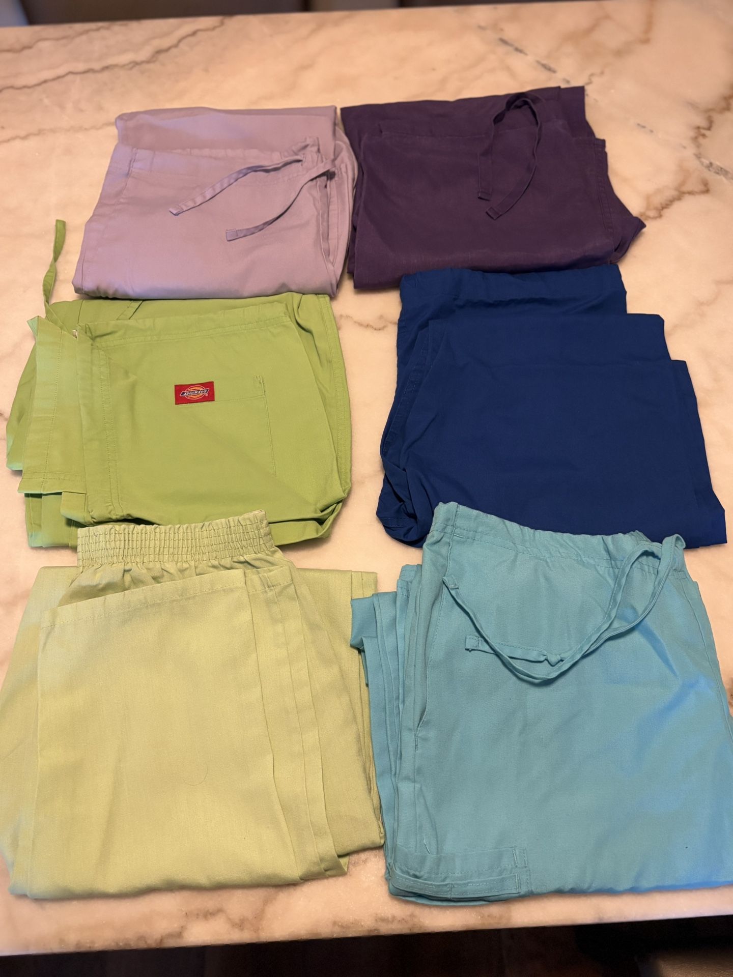 Small Scrub Pants 👖