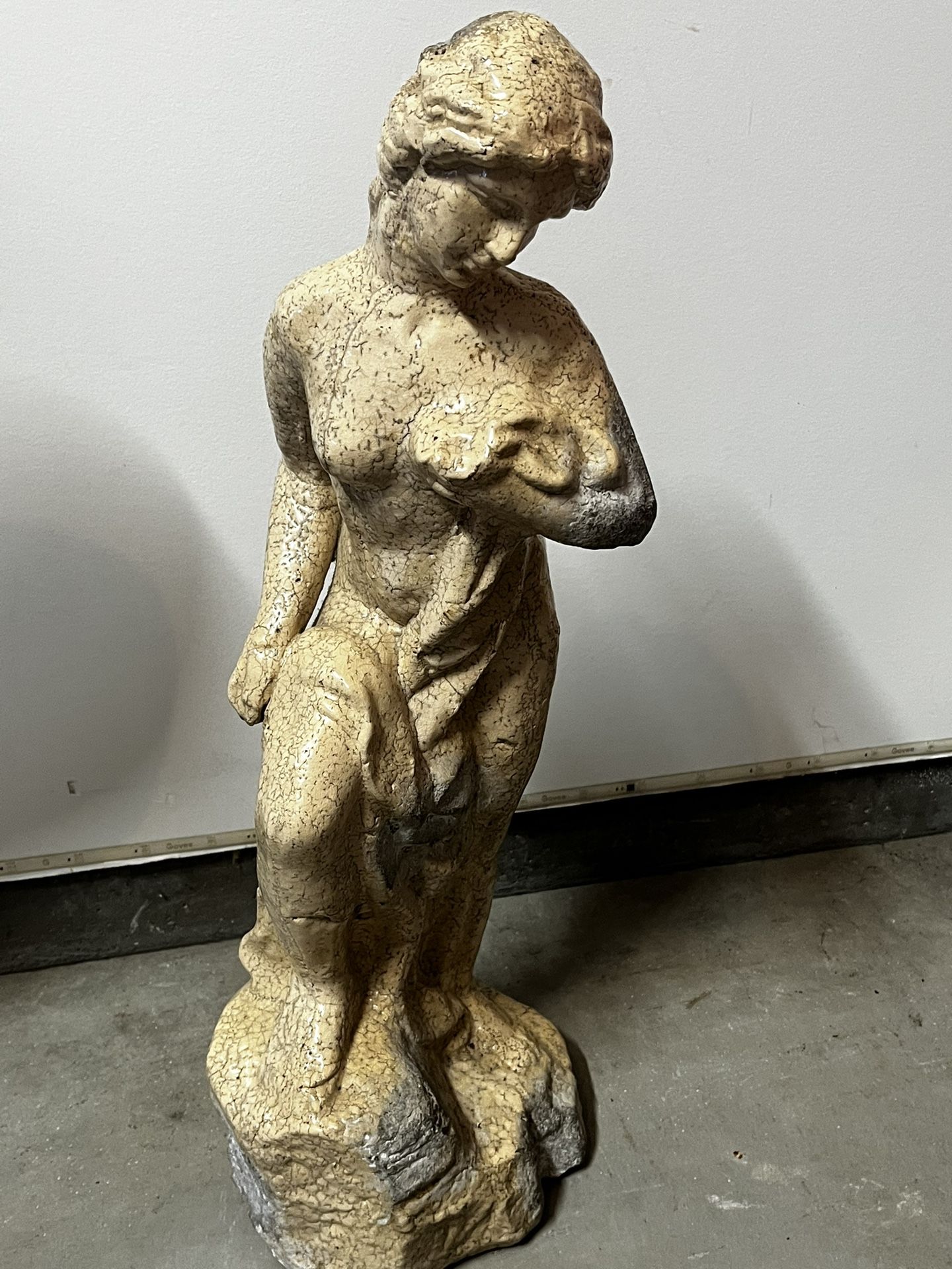 Statue
