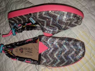 Brand new Girls sketchers Bob's size 12y