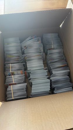 bulk pokemon cards commons and alot more 70$
