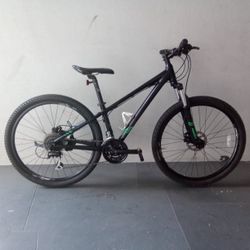 BICYCLE GIANT 24 SPEED SIZE 27,5 BRAND NEW 