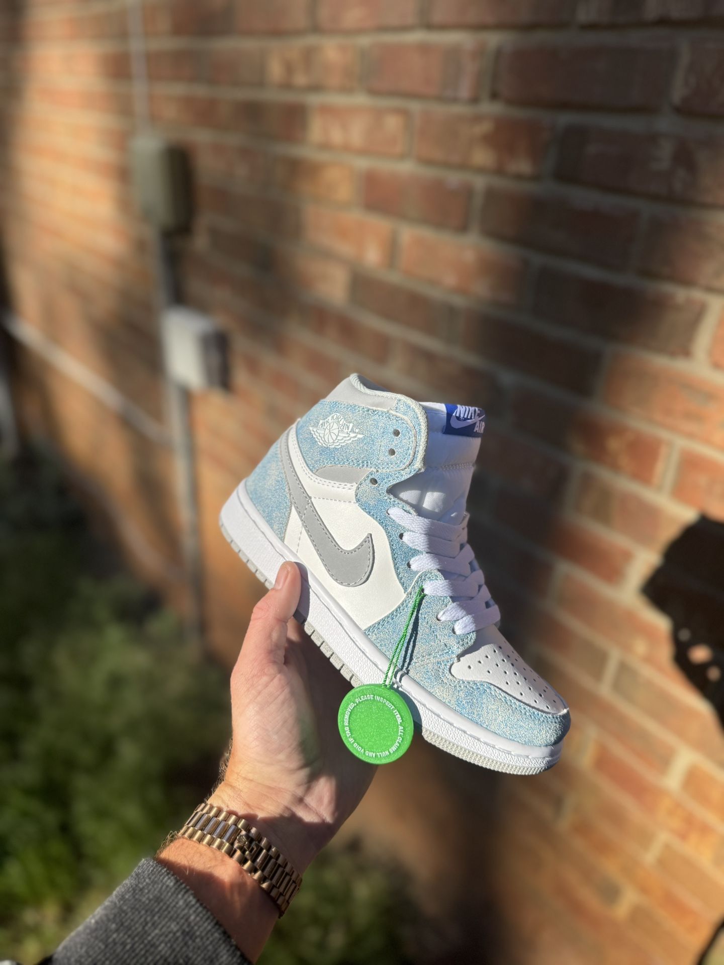 Air Jordan 1 High “Hyper royal” Size 5.5