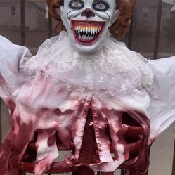 Pene Wise Halloween Props