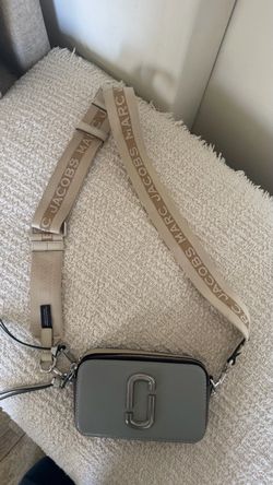 Authentic Marc Jacobs Snapshot Crossbody – Gray