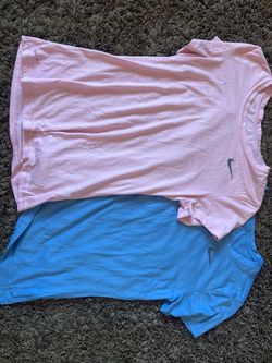Women’s small Nike short sleeve