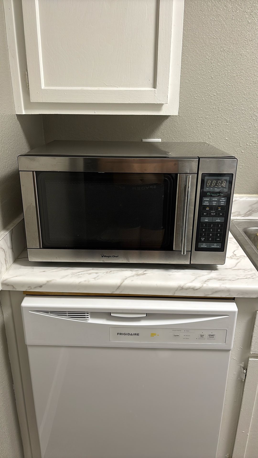 Magic Chef Microwave