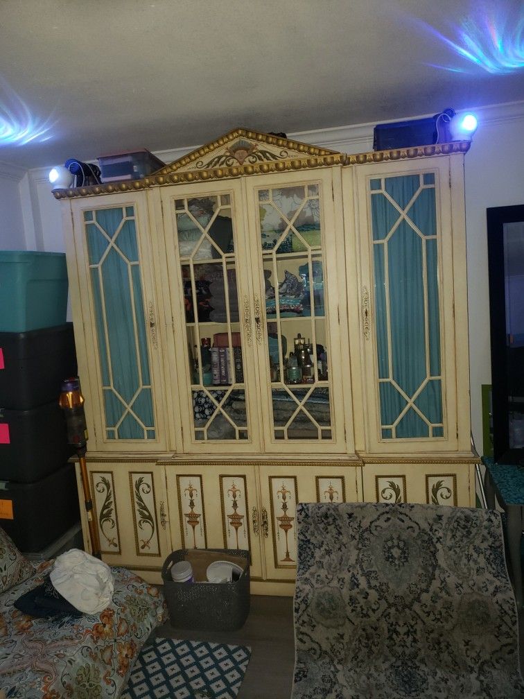 2 Piece China Cabinet 