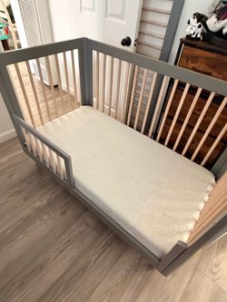 Baby/ toddler crib  bed