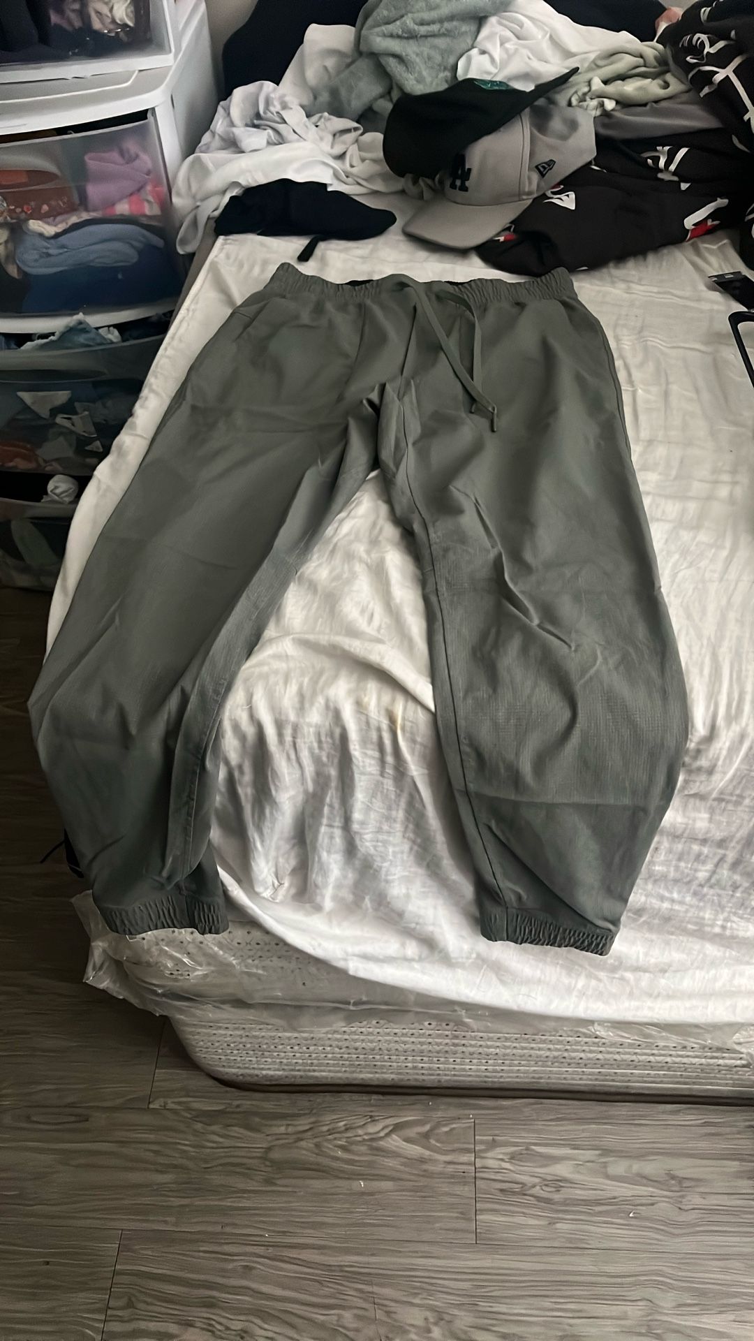 Lulu Lemon Men’s Joggers