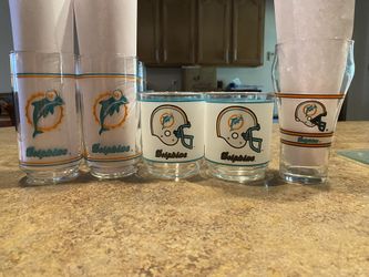 Vintage 1980’s Mobile NFL Miami Dolphins Drinking Glass Set