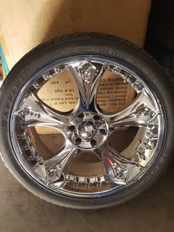 Devino rims with tires