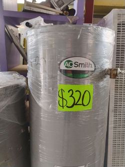 Ao Smith 40 gal water Heather